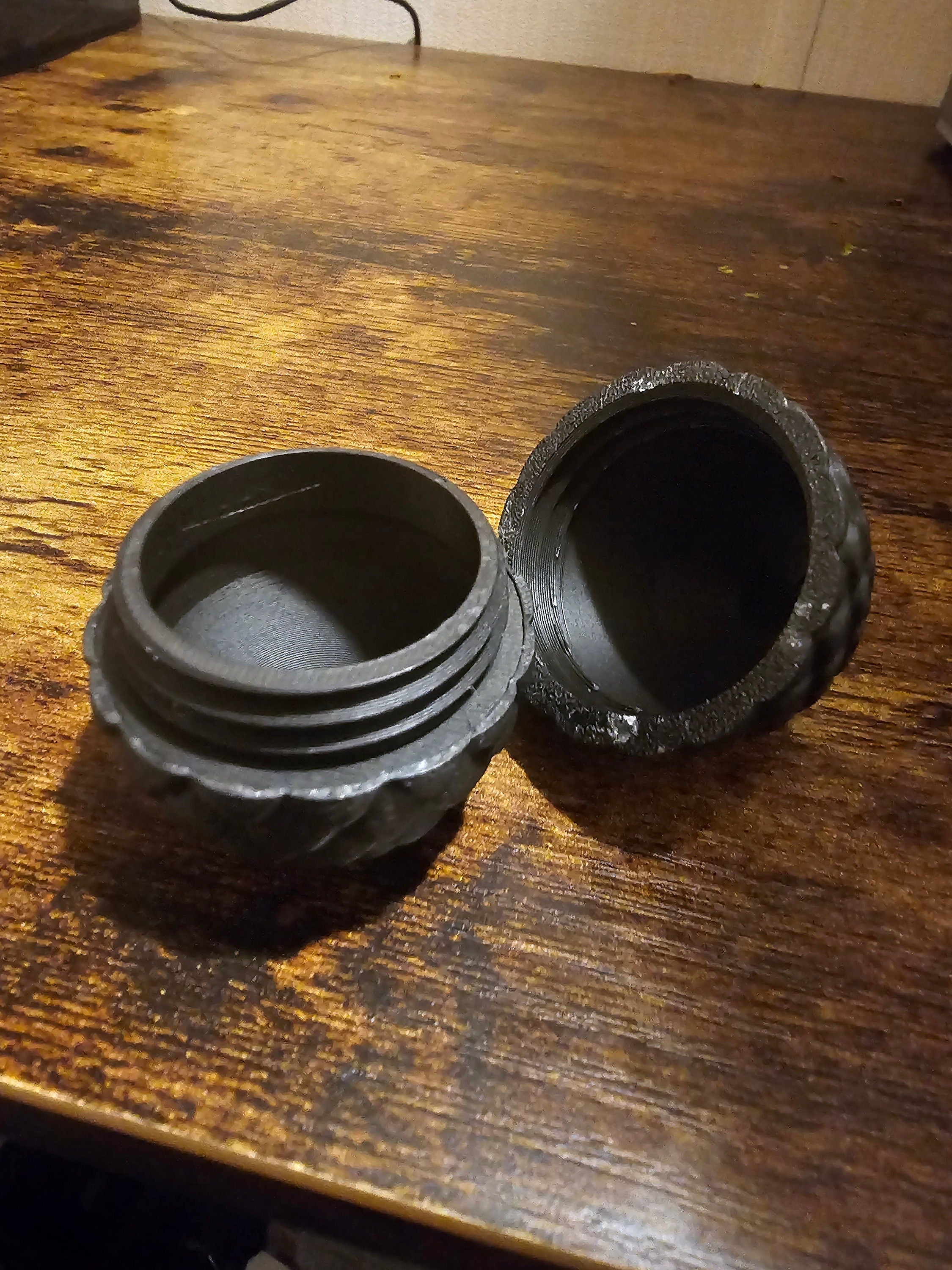 Small dragon egg containers (3 eggs)