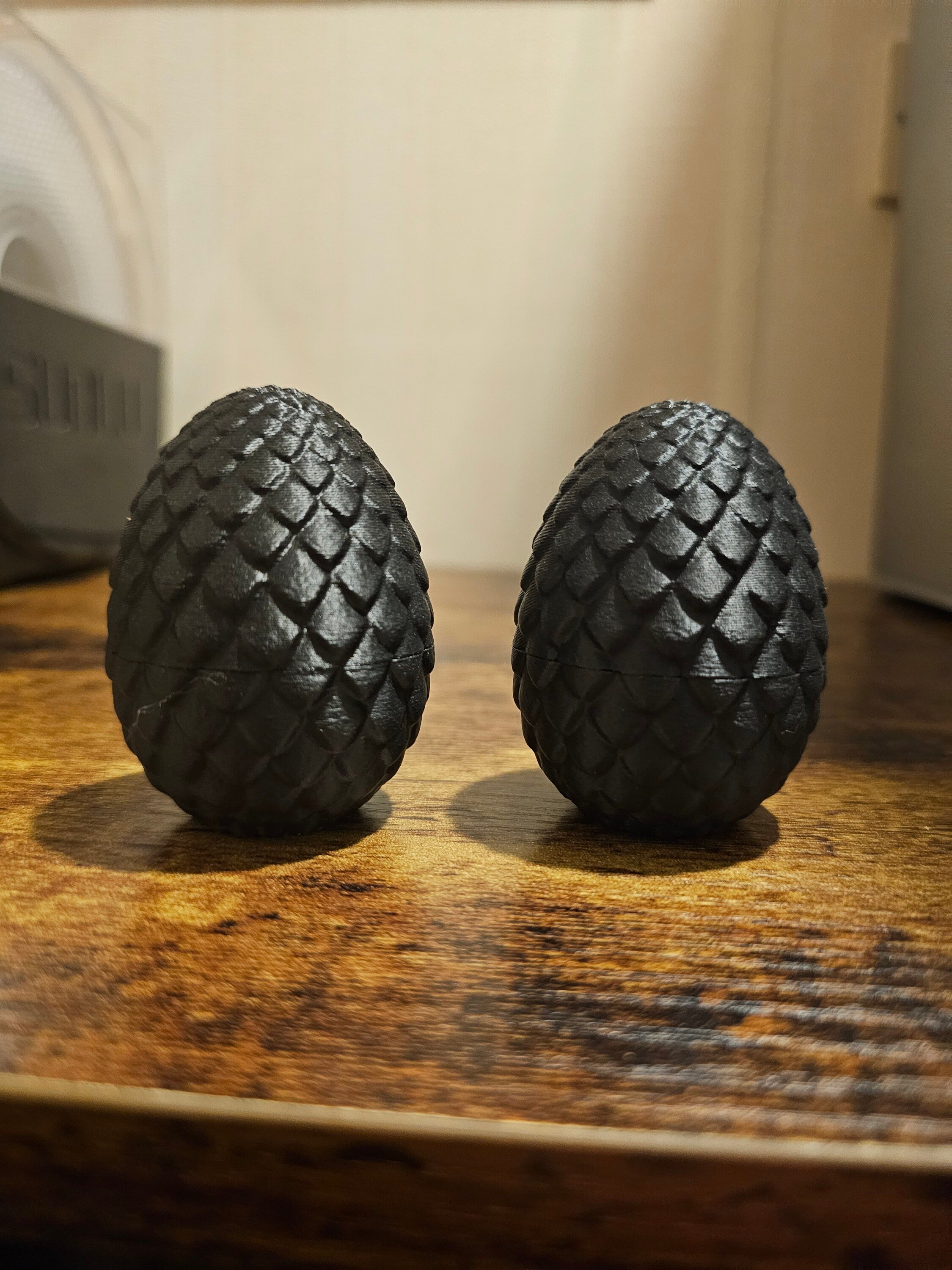 Small dragon egg containers (3 eggs)