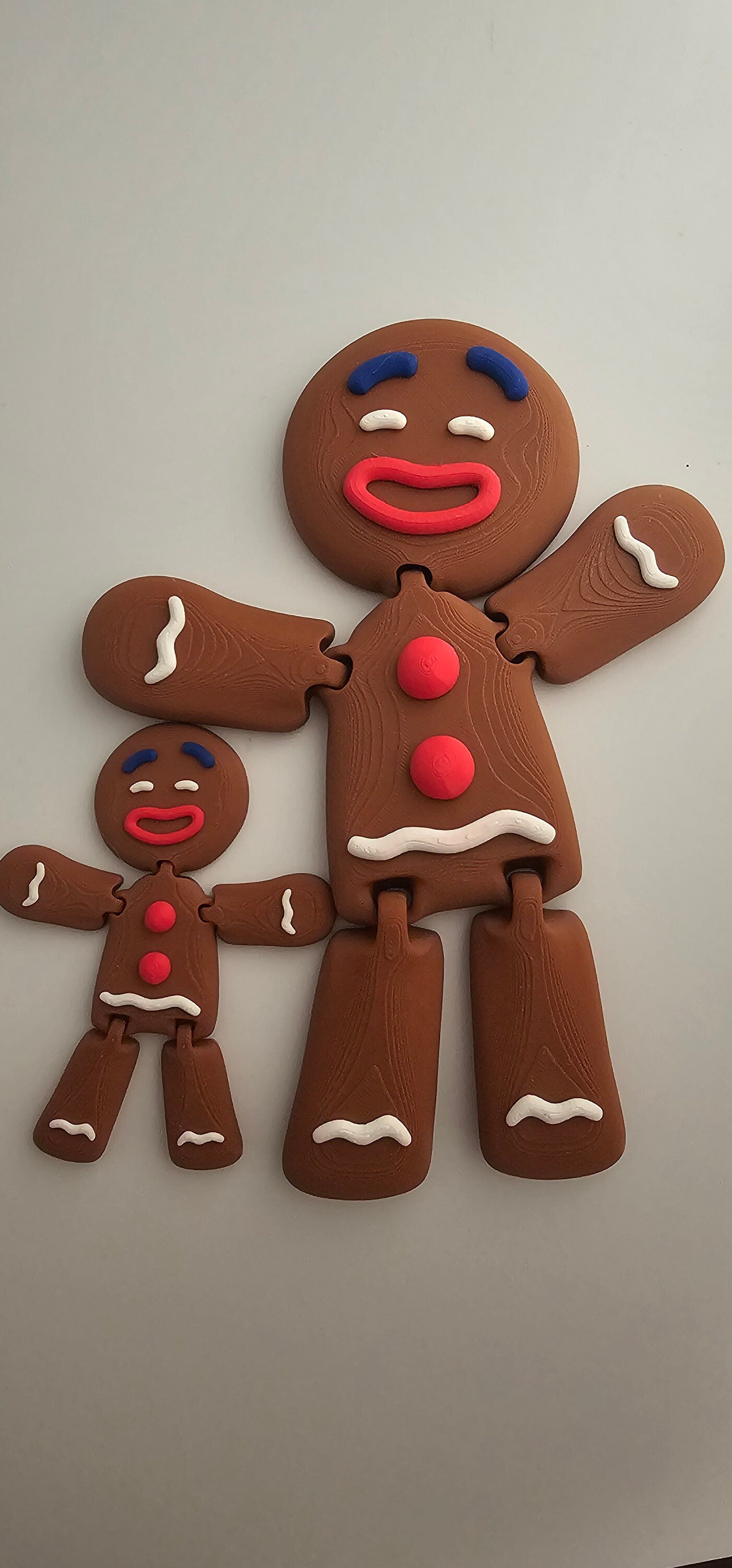 3D Printed Gingerbread Couple Keyrings: Festive Stocking Stuffers