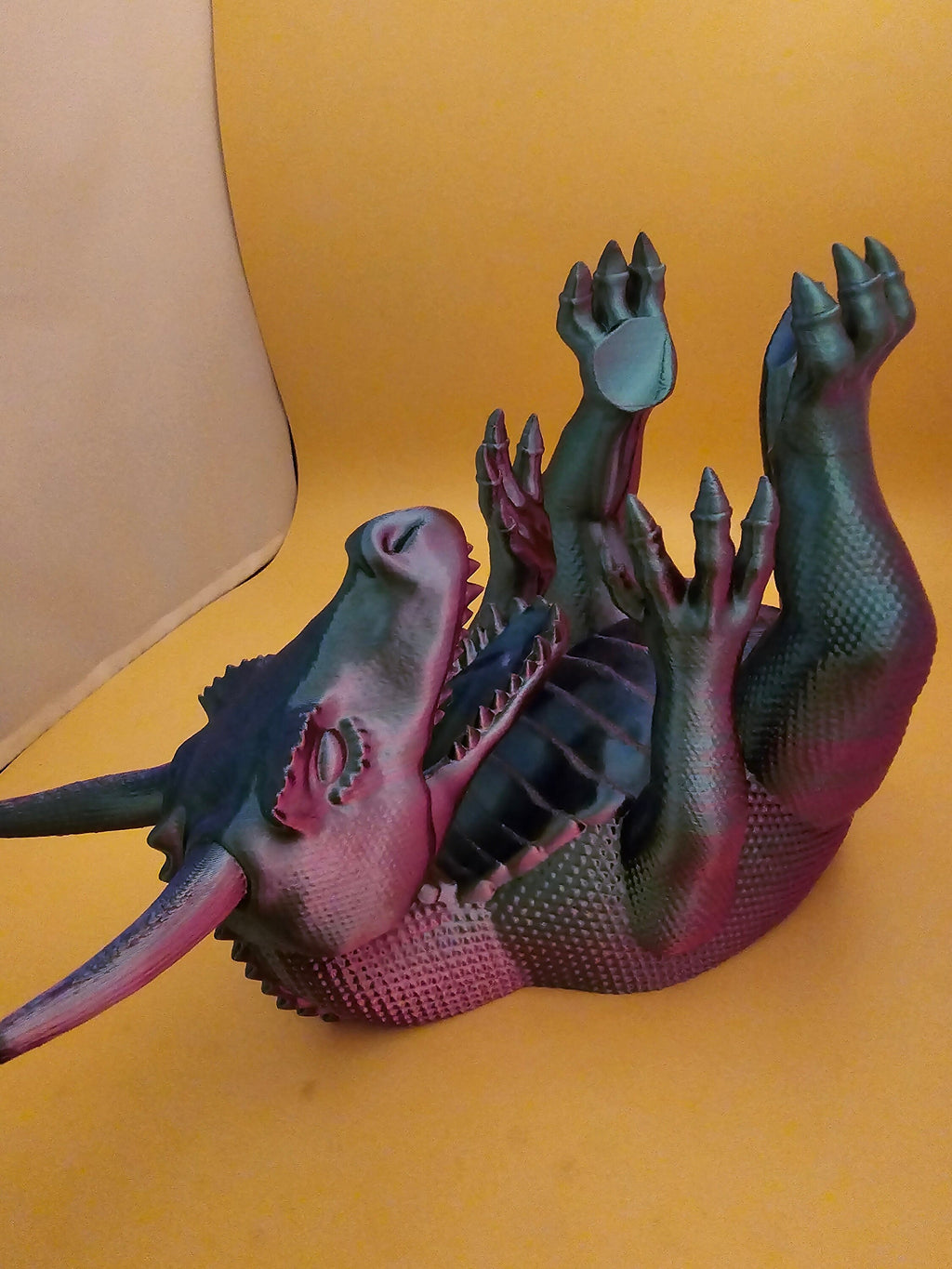 dragon bottle holder