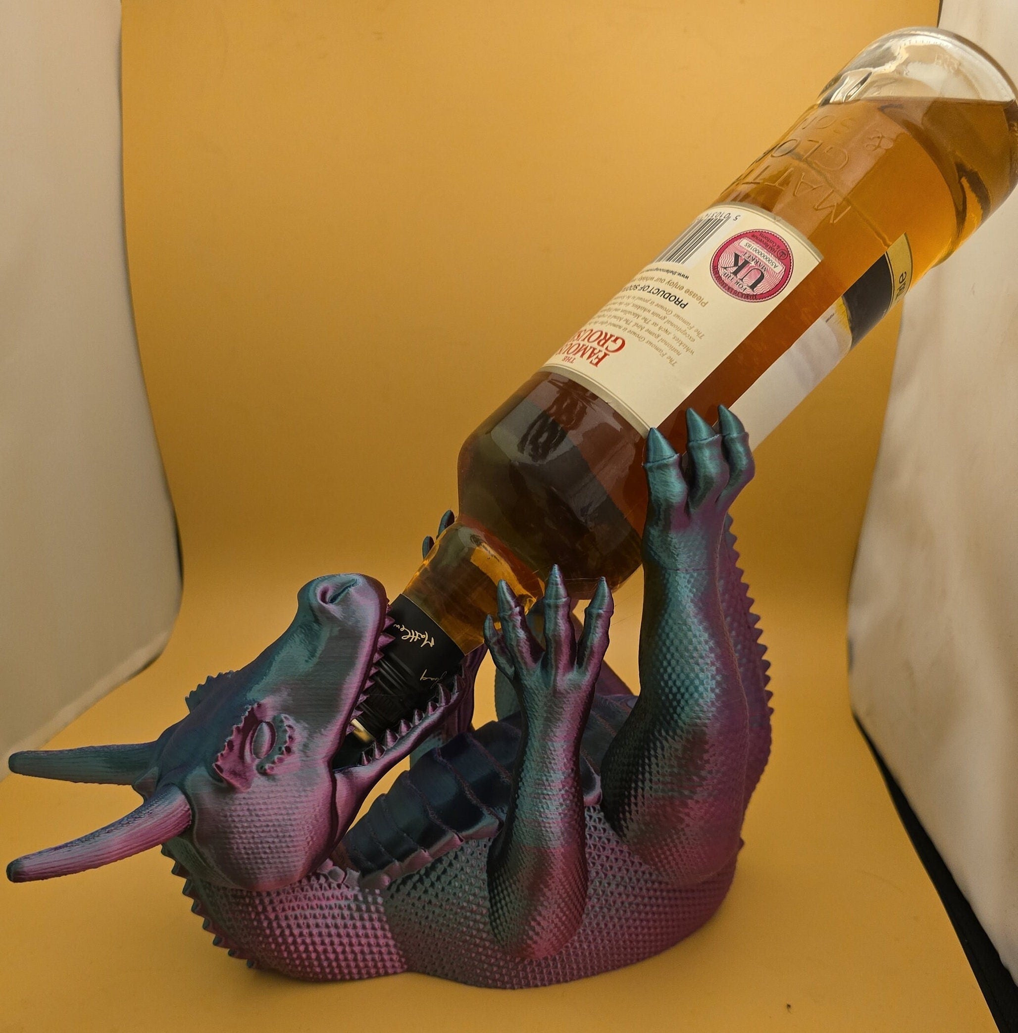 dragon bottle holder
