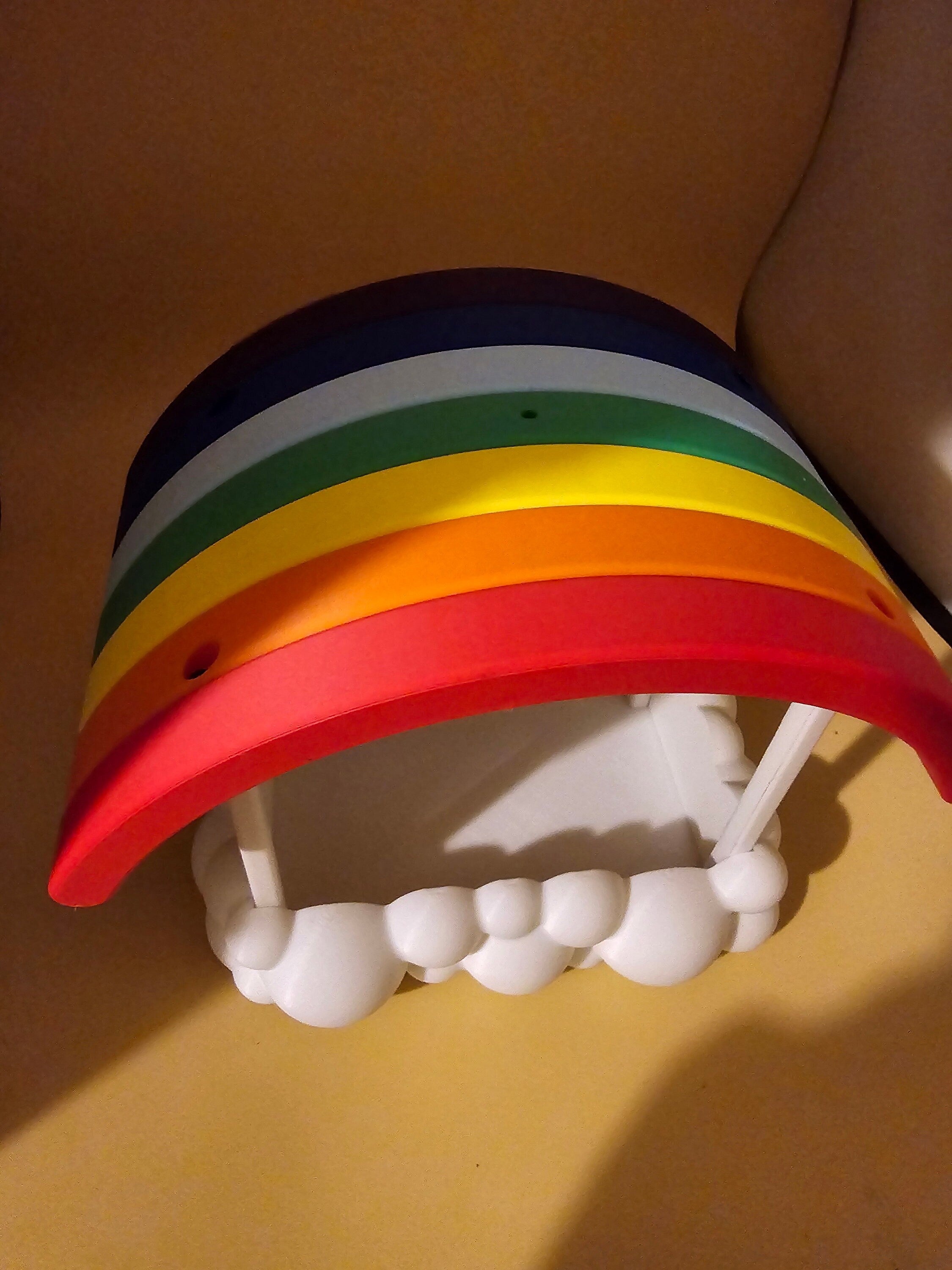 Large rainbow style bird feeder/wildlife feeder