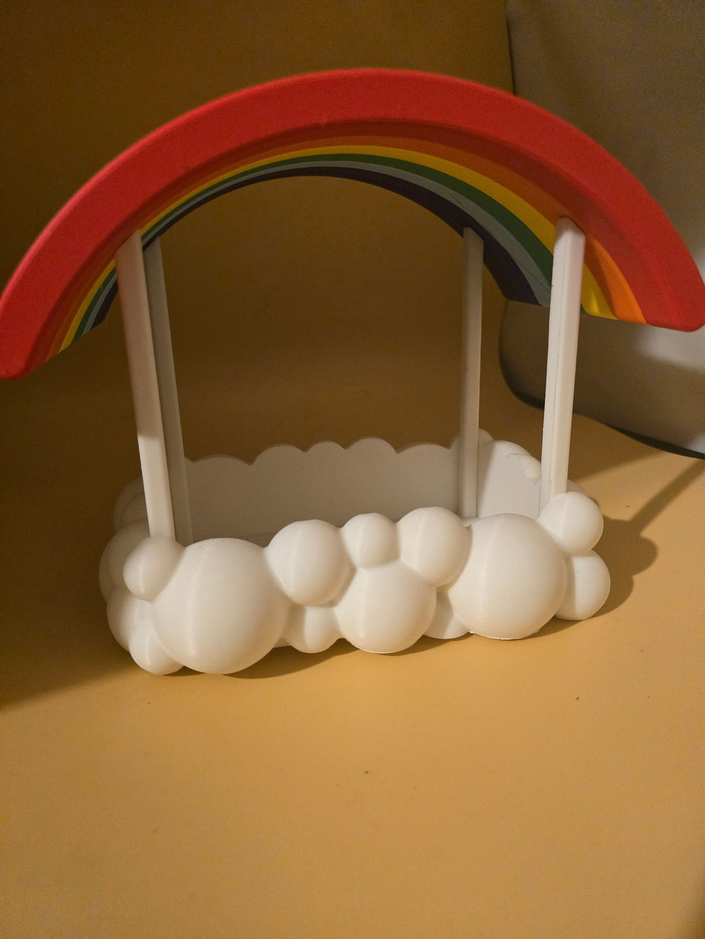 Large rainbow style bird feeder/wildlife feeder