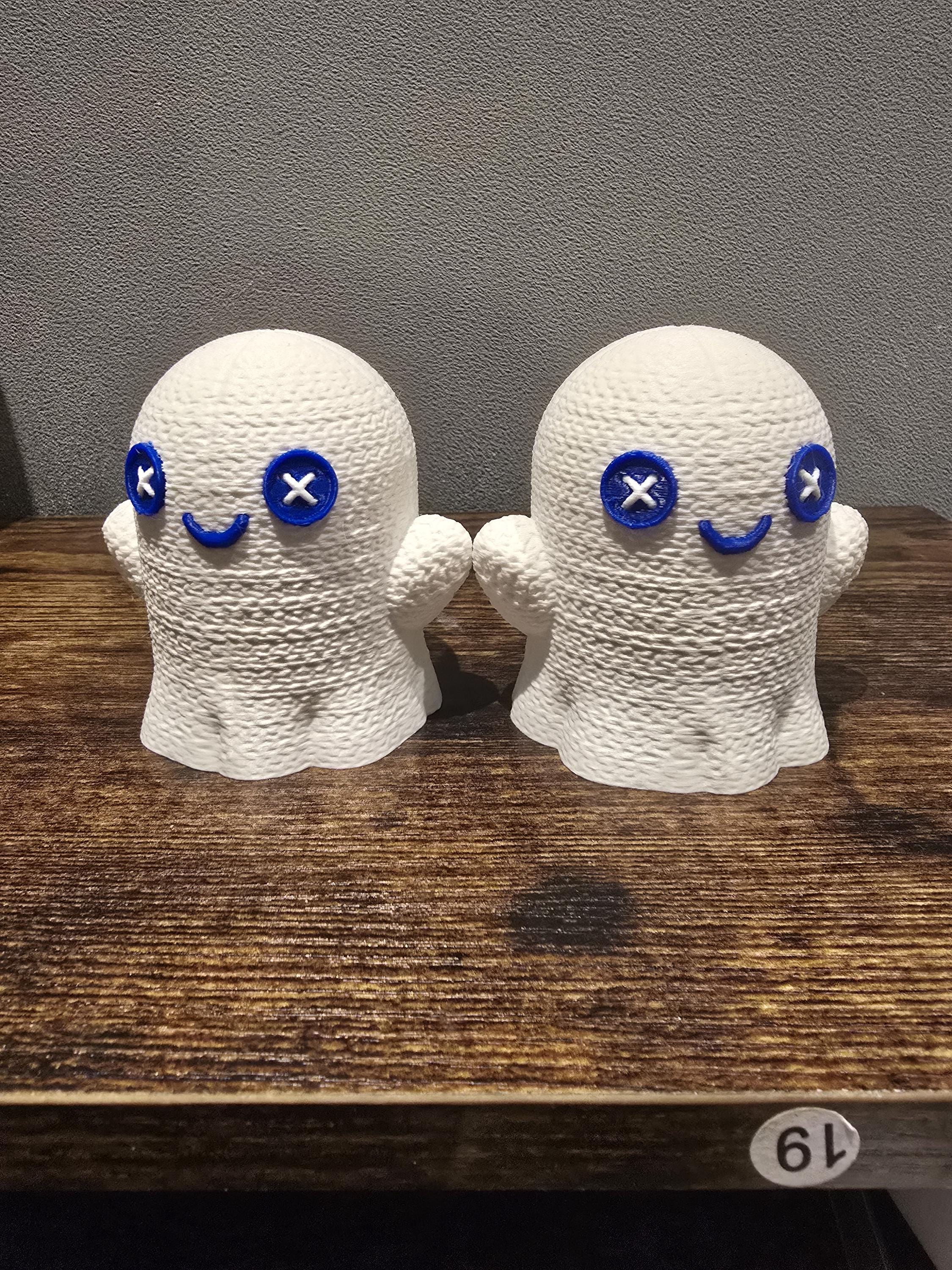 crochet style ghost figure 3inch light up halloween decor
