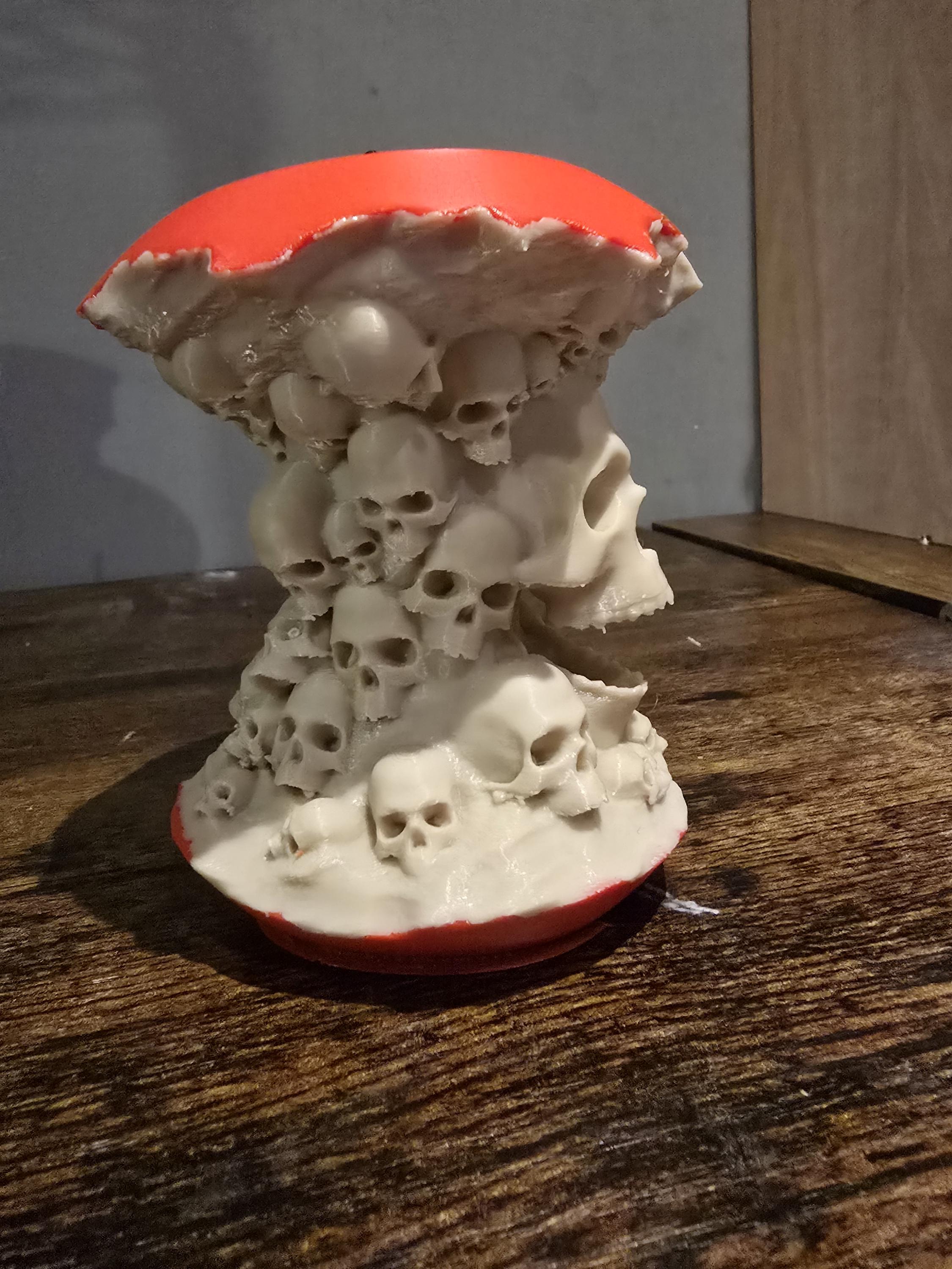 3D Printed Apple with Skulls