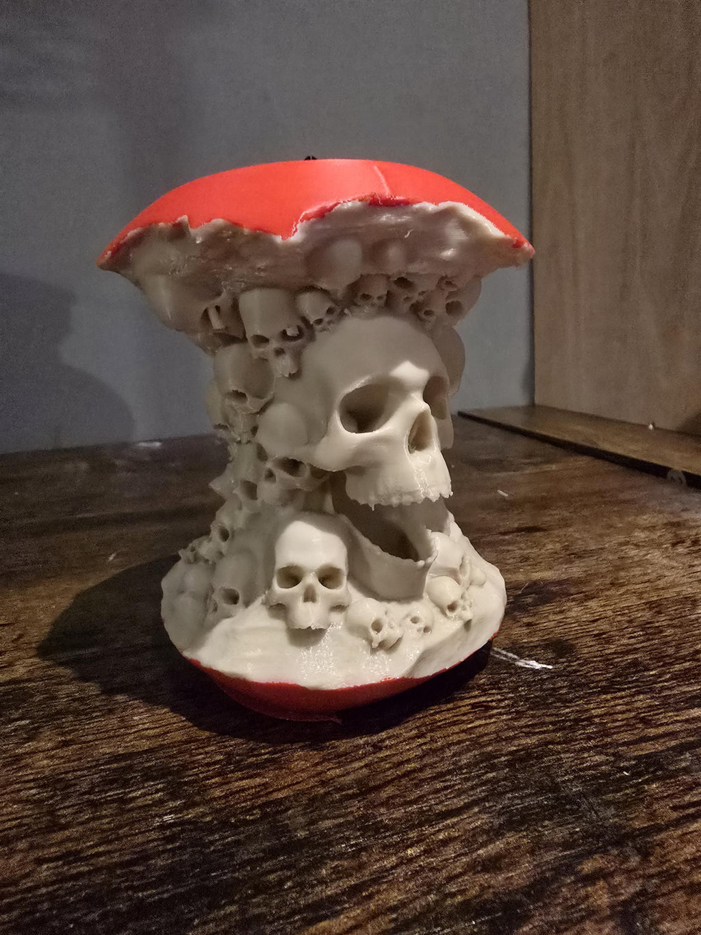 3D Printed Apple with Skulls