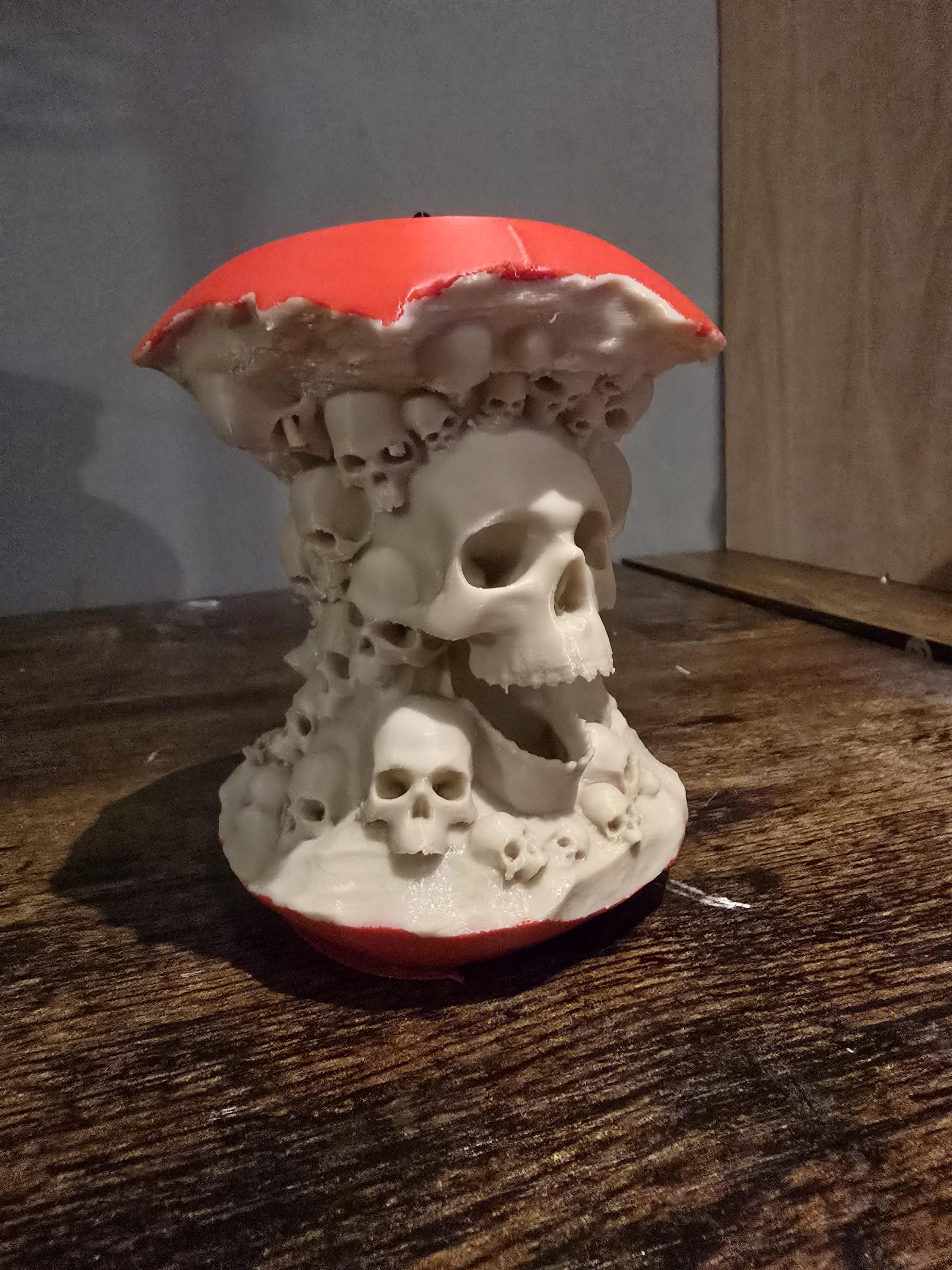 3D Printed Apple with Skulls