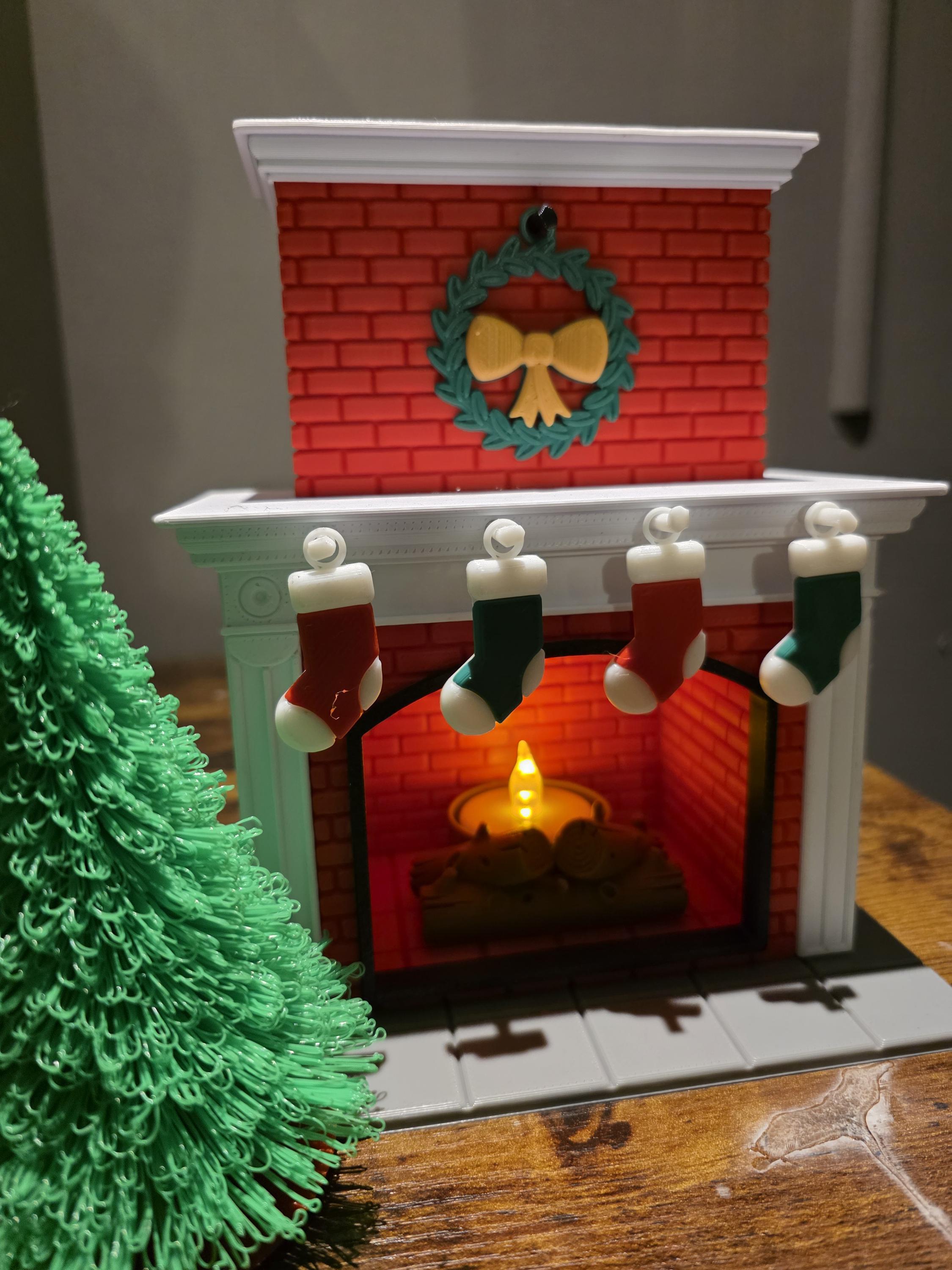 3D Printed Christmas Fireplace Scene with Flickering Tea Light