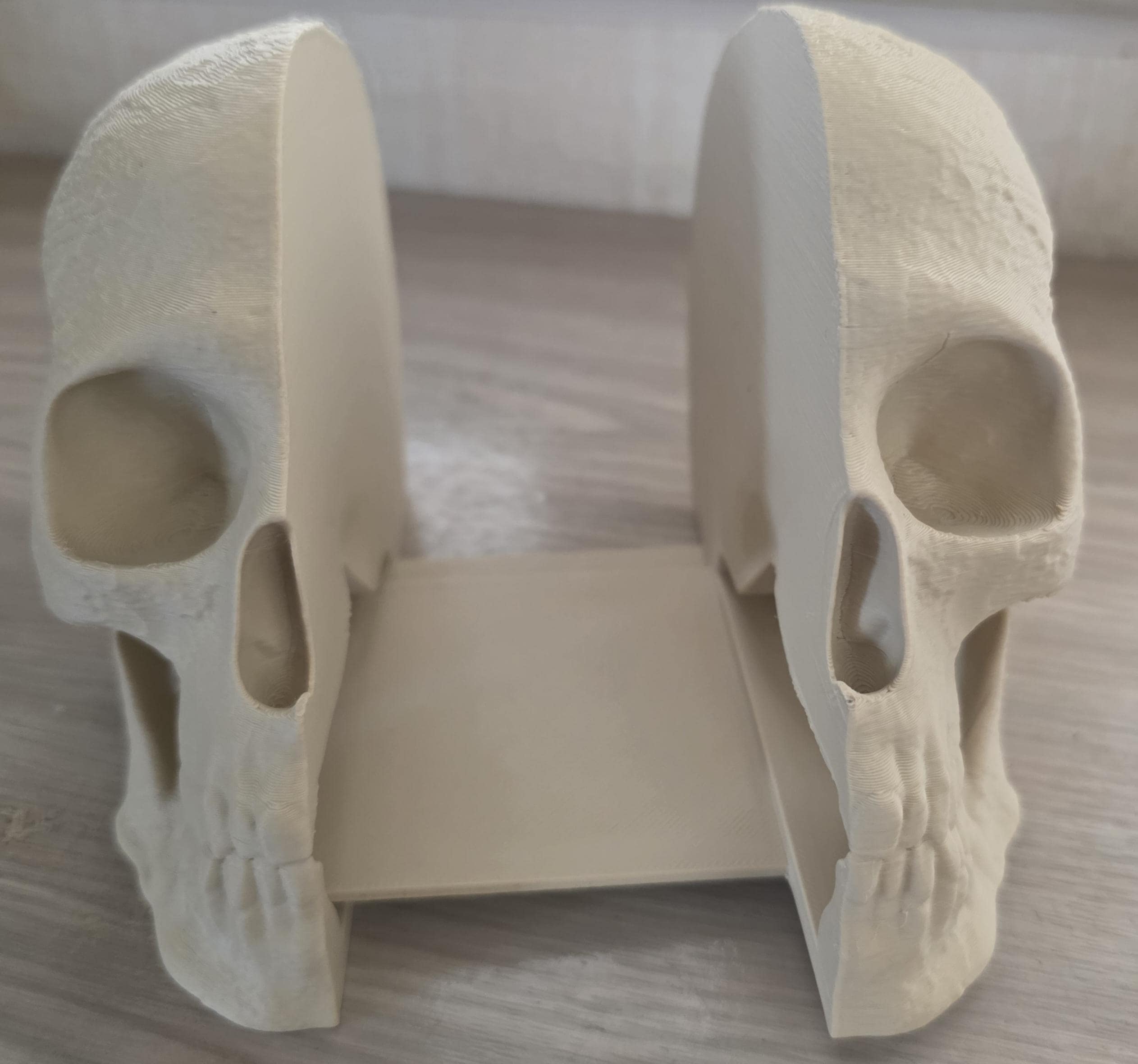 3D printed skull bookends