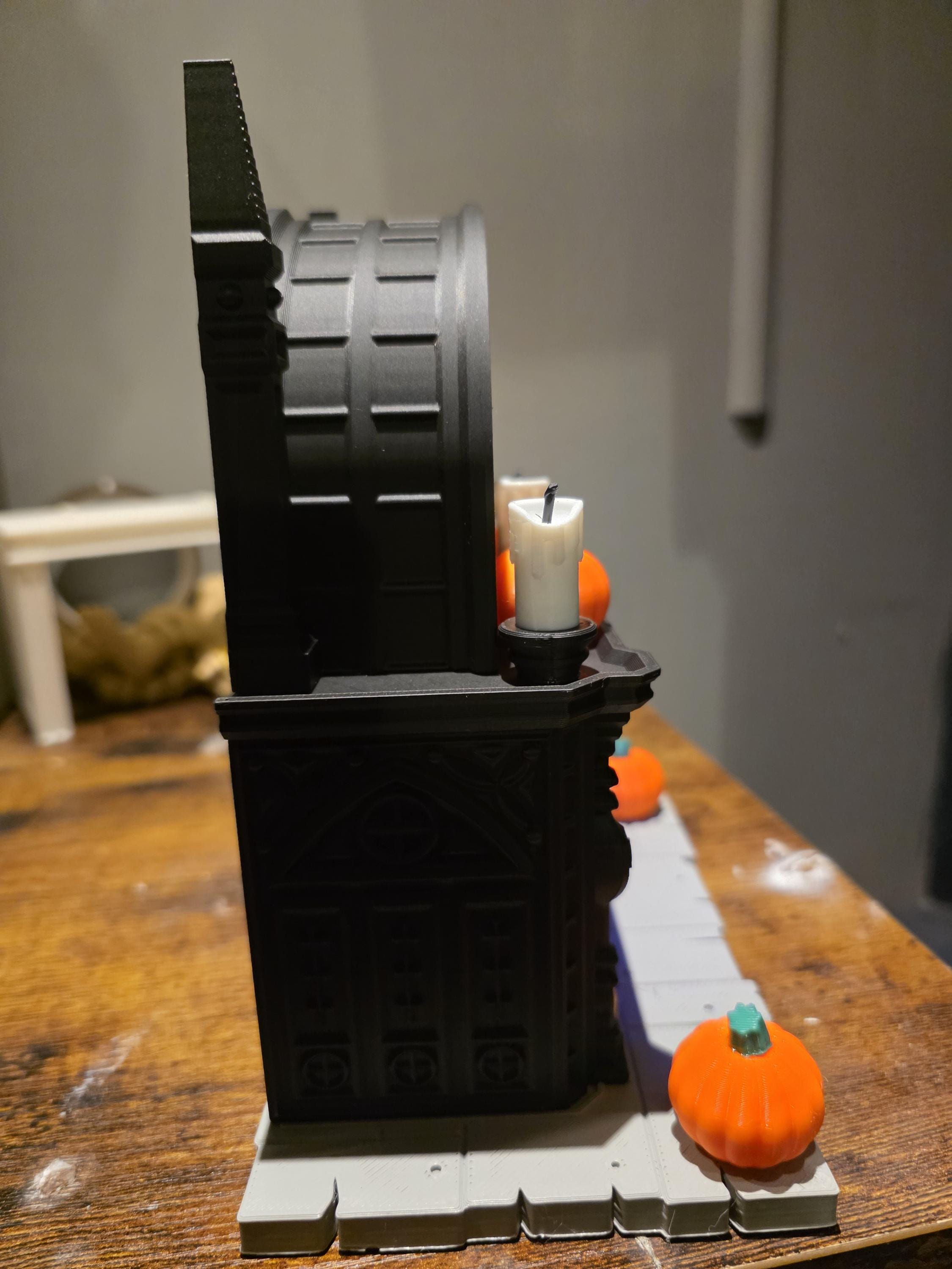 3D printed halloween gothic fireplace with light