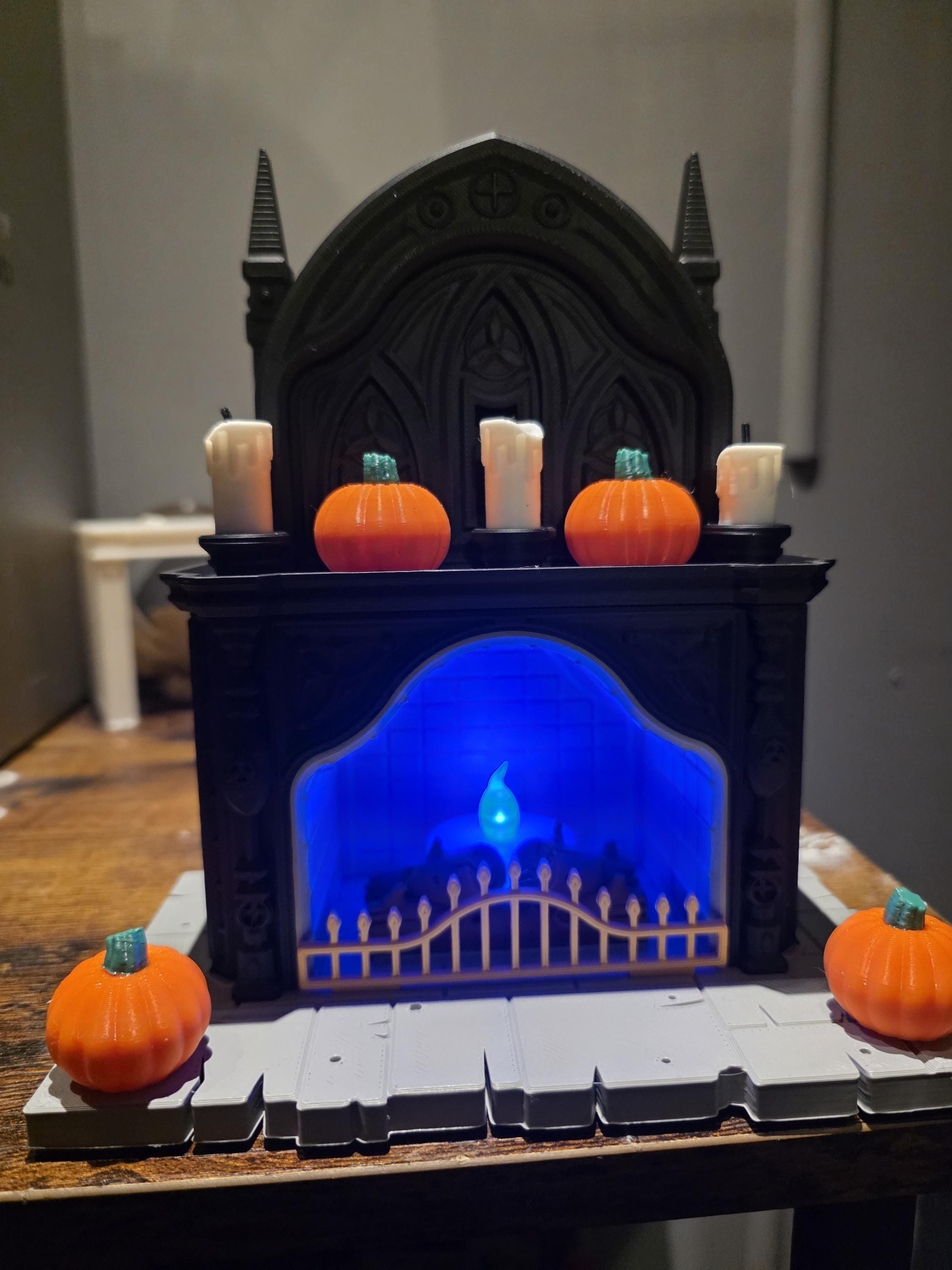 3D printed halloween gothic fireplace with light