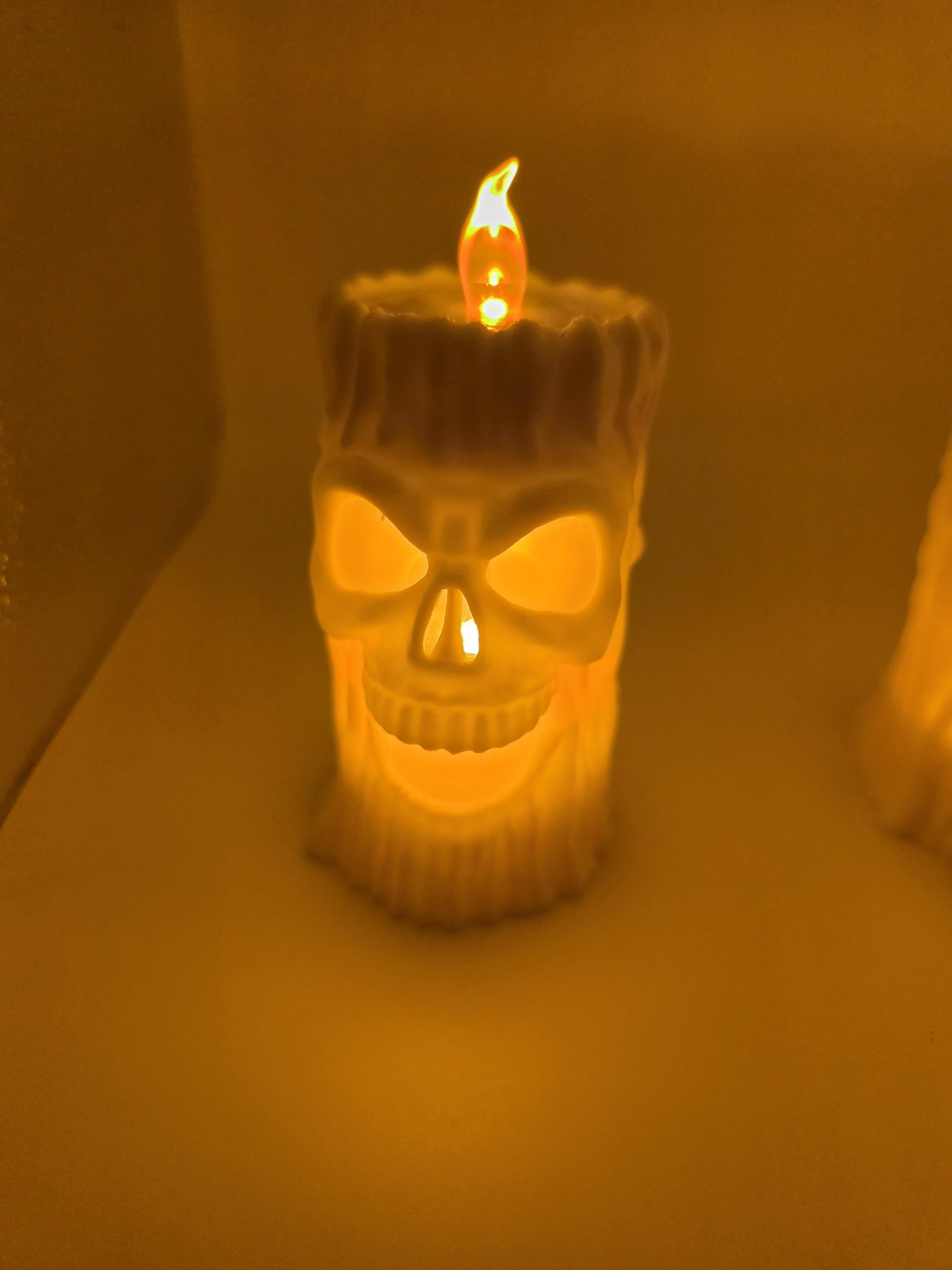 Set of 3 creepy faced candles