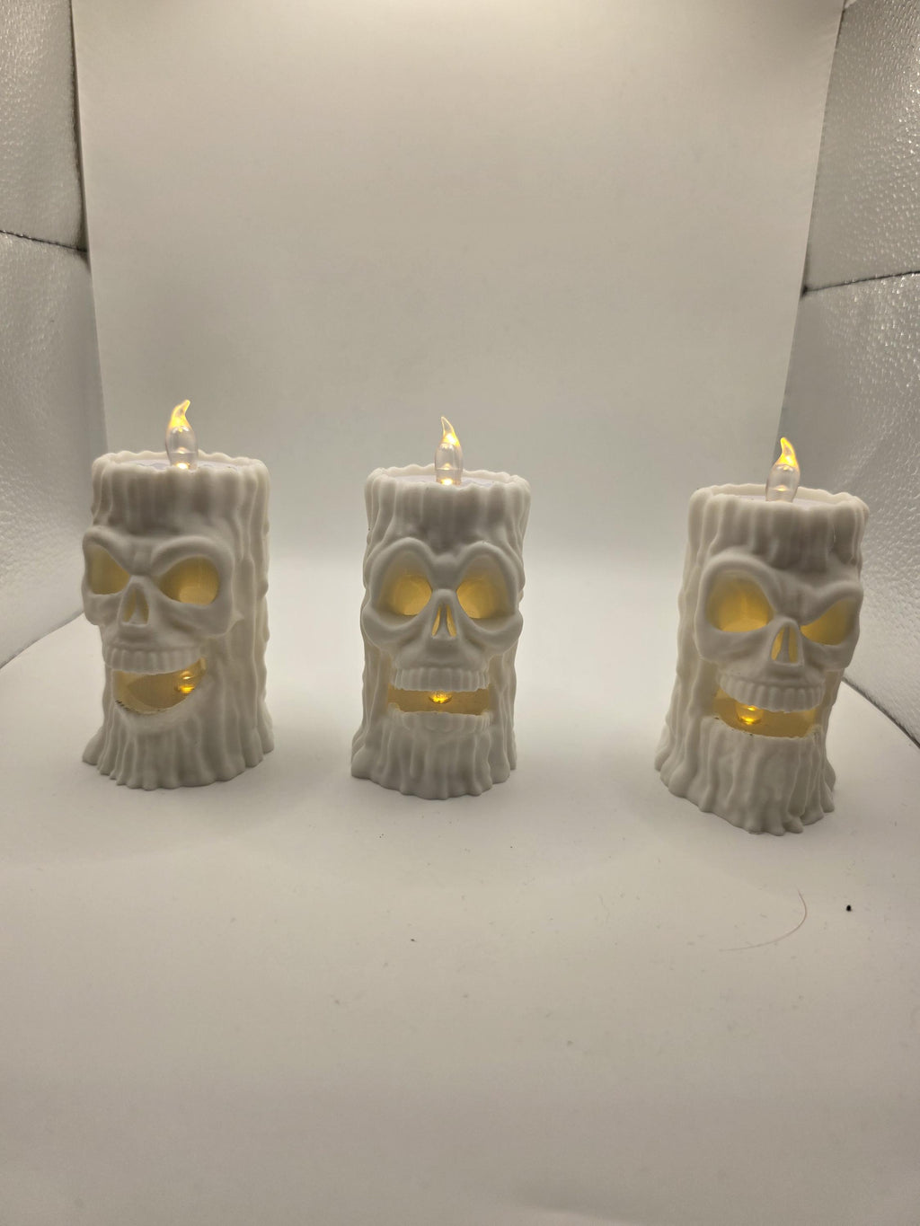 Set of 3 creepy faced candles