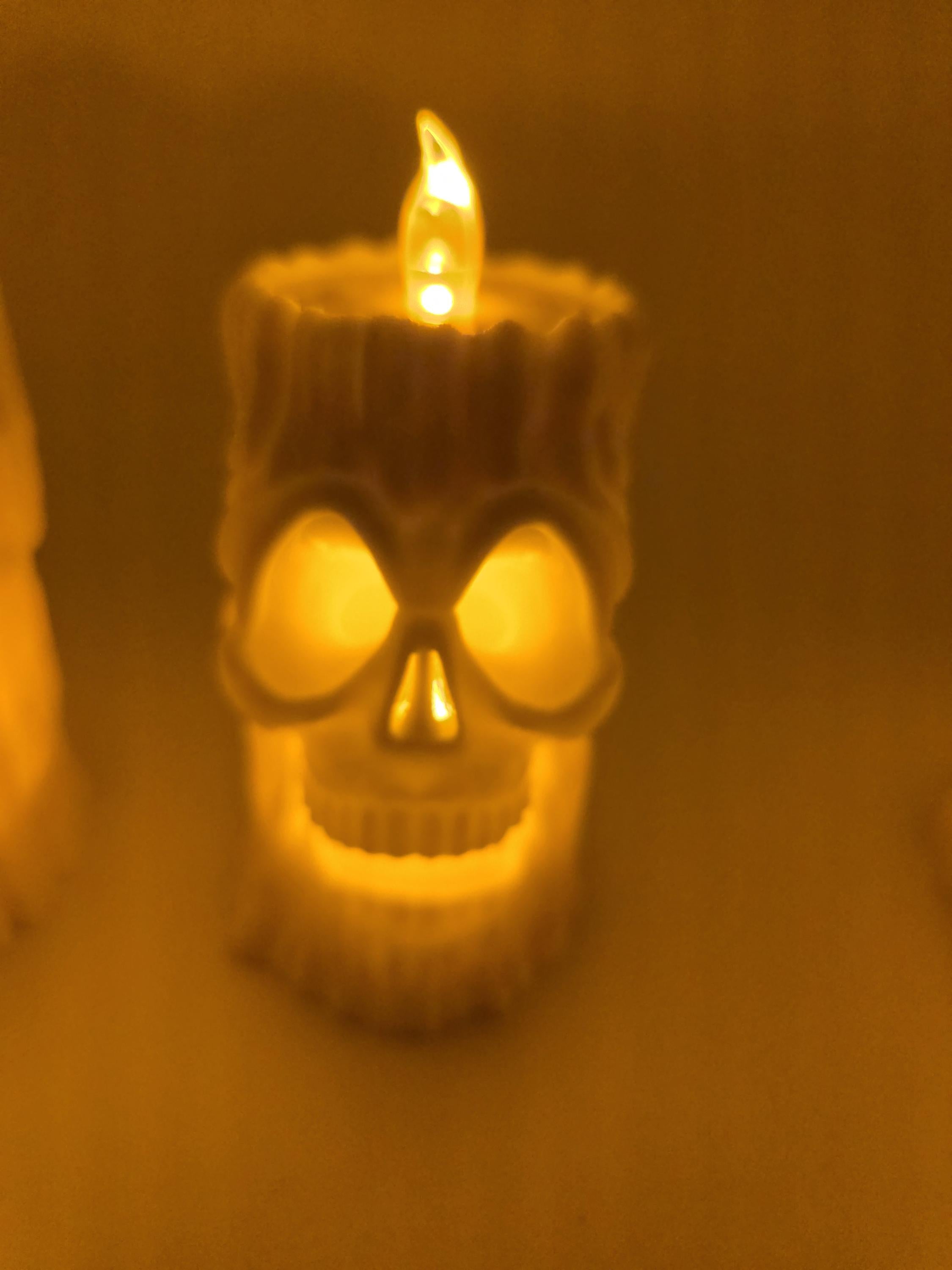 Set of 3 creepy faced candles
