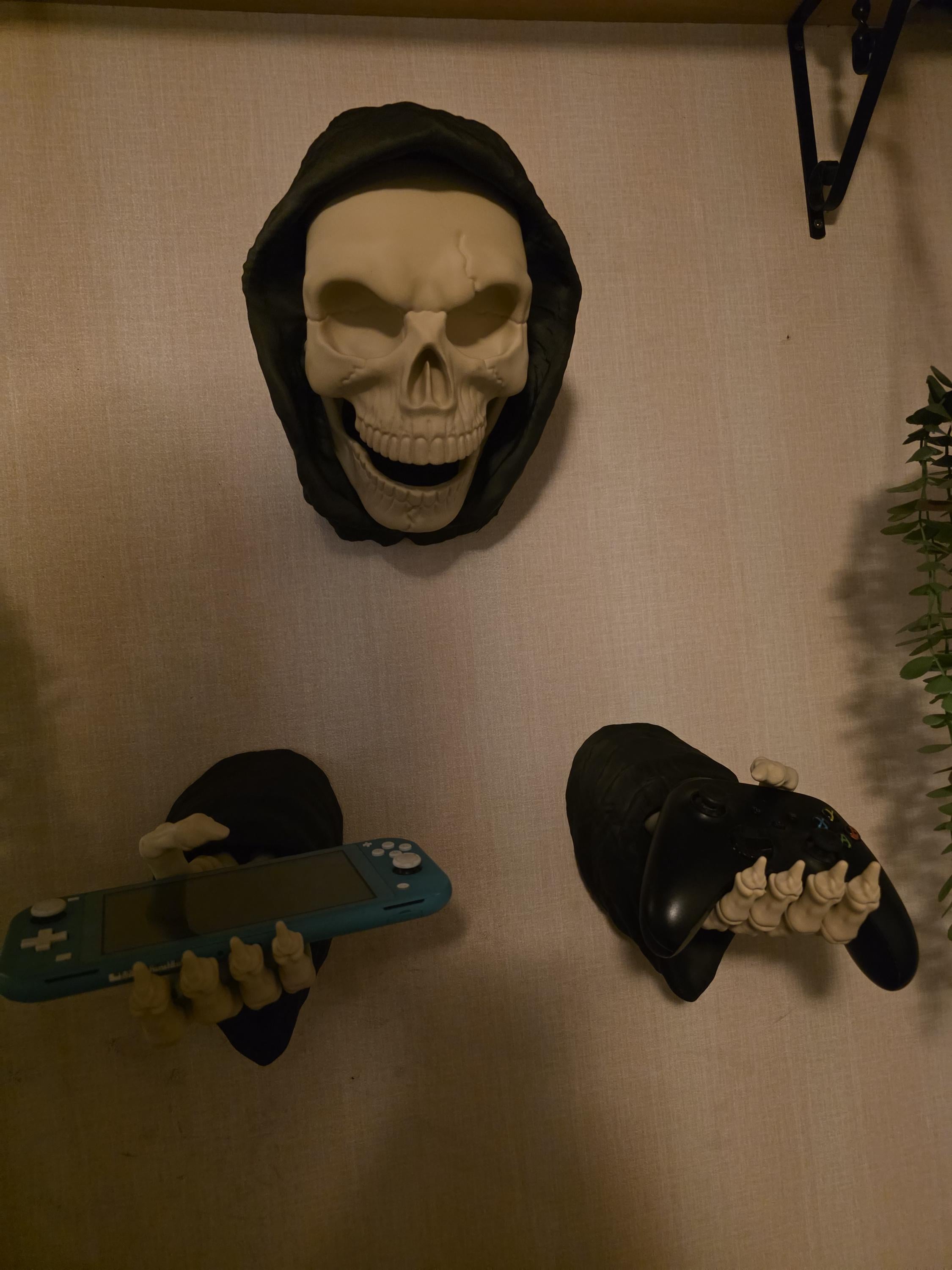 Grim reaper wall holder decor