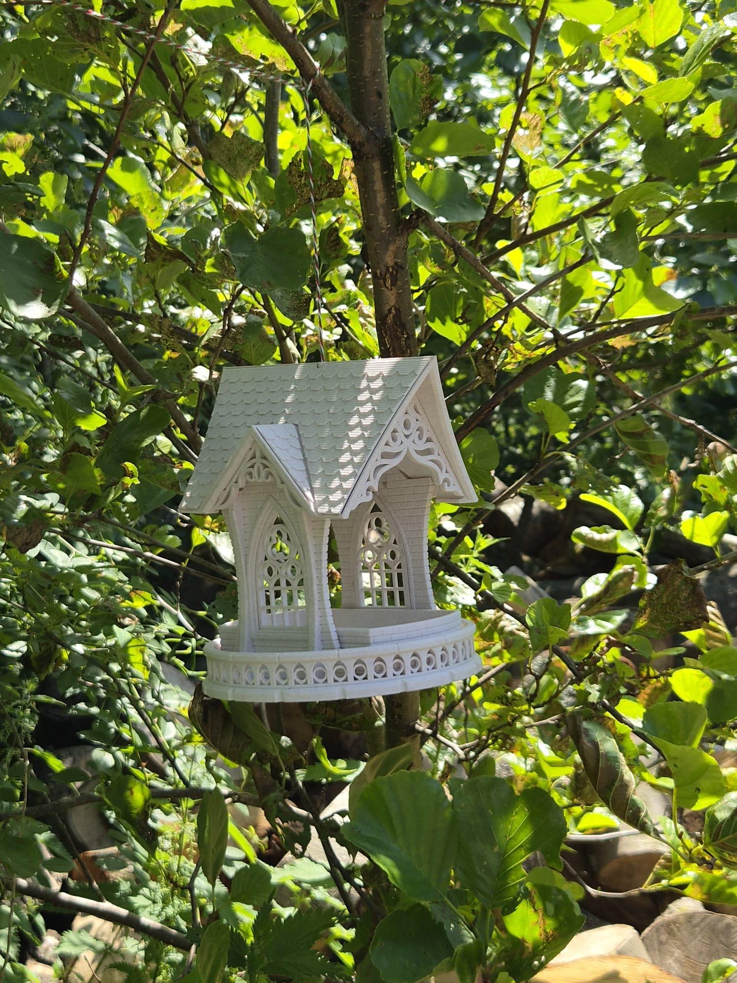 3D printed gothic style bird feeder